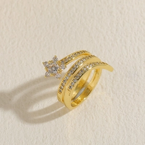 Three-layer 14K gold plated multi-strand ring with sparkling star-shaped zircon pendant