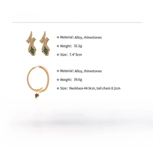 Detailed specs of the gold snake jewelry set with emerald rhinestones and dimensions