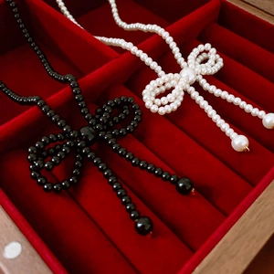 Retro Elegant Bowknot Beaded Necklace With Imitation Artificial Pearls And Alloy Clavicle Chain For Women