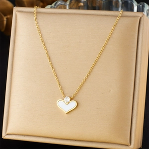 Heart Pendant Necklace Stainless Steel White Shell Inlaid Rhinestone Gold Plated Elegant Jewelry Gift For Women