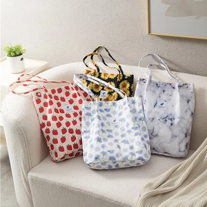 Bolso tote grande de pana para hombro con estampado floral colorido y fresa casual multiuso