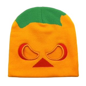 Cagoule tricotée citrouille d'Halloween orange avec détails verts et ouvertures