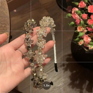 Elegante cerchietto con perle di cristallo trasparente e grigio fumo con imbottitura