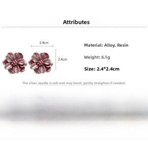 Détails des boucles d'oreilles fleurs en résine rouge, taille 2.4x2.4cm et poids 6.1g