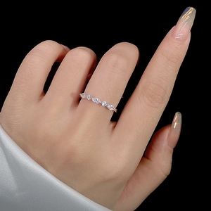 Elegant s925 silver eternity ring with marquise and round cubic zirconia stones