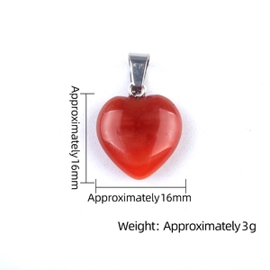 Pendentif cœur en cristal naturel rouge de 16mm avec fermoir métallique