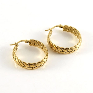 Pair of 18k gold plated stainless steel hoop earrings with wheat ear woven texture