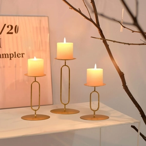 Modern Geometric Iron Candle Holders Nordic Minimalist Metal Candle Stand For Wedding Dining Table Romantic Home Decor