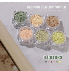 Vista dettagliata del set di 6 polveri per nail art macaron in barattoli quadrati