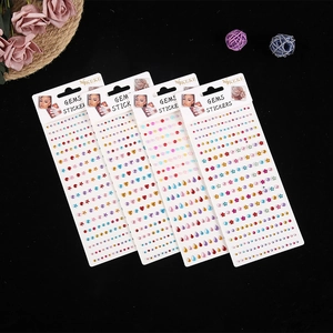 Gesichts-Edelstein-Sticker Set mit Sternen und Herzen für Musikfestival-Make-up Dekor