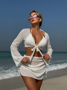 Set mare 3 pezzi in mesh bianco con bikini e minigonna per le vacanze estive