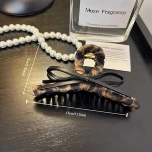 Leopard Print Fabric Wrapped Hair Claw Clip With Faux Leather Bow Retro Shark Clip Fashion Ponytail Holder For Women