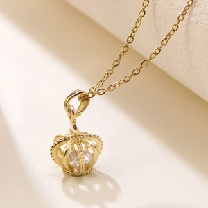 Golden crown necklace with hollow zircon pendant made of stainless steel