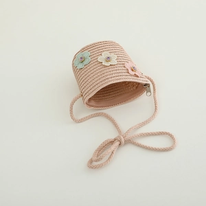 Sac à bandoulière en paille rose pour enfants avec fleurs et détails en strass