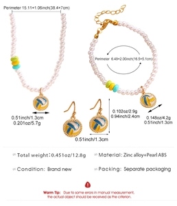Détails du coffret bijoux en perles avec pendentifs volley-ball et perles colorées