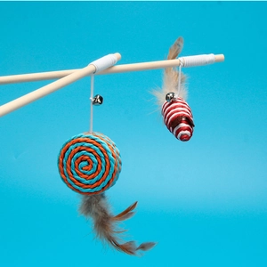 Interactive wooden cat wand toys with natural feathers, sisal hemp balls and bells
