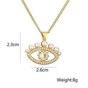 Detaillierte Maße des goldenen Evil-Eye-Anhängers mit Perle und Zirkon-Inlay