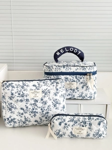 Trousse De Toilette En Coton Matelassé À Fleurs Bleu Et Blanc Organisateur De Voyage Portable Sac De Rangement Rétro Pour Femmes