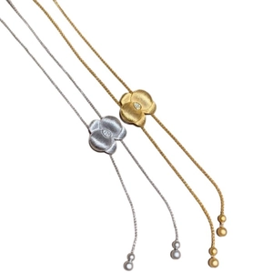 Collier fleur de camélia plaqué or 18k avec pierre zircon et pendentif à longue chaîne