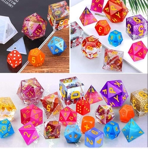 Ensemble de dés polyédriques en résine DIY avec moules en silicone et fleurs séchées