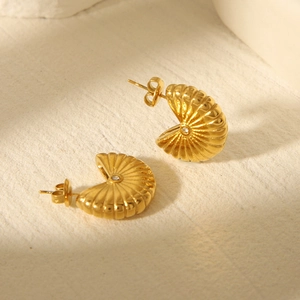 Textured 18k gold fan-shaped stainless steel stud earrings with small zircon stone