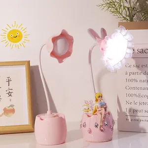 Lampada da scrivania a fiori fai-da-te per bambine con design rosa e figura anime