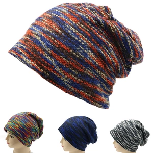 Bonnet en maille d'hiver doublé de polaire épaisse avec motifs à carreaux colorés