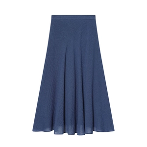 Gonna longuette a vita alta blu scuro con trama lino e drappeggio naturale su bianco