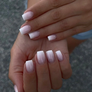 Short Square Round Press On Nails Pink White Gradient Ombre Glitter Sweet Style Artificial Fake Nails For Women Daily Decor