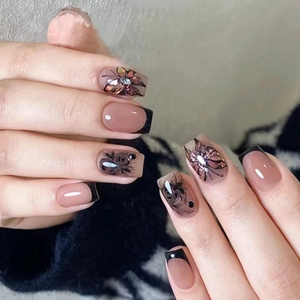 French Black Tip Press On Nails Cat Eye Schmetterling Rose Design Kurz Ballerina ABS Kunststoff Künstliche Maniküre