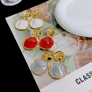 S925 silver needle drop oil irregular round earrings in white, red, and grey marble