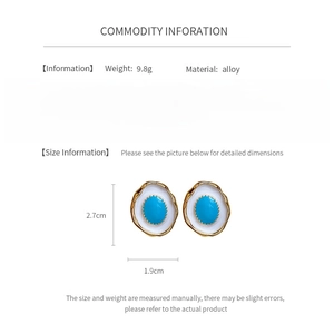 Detailed size chart showing 2.7cm height and 1.9cm width for vintage oval alloy earrings
