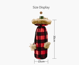 Detailed view of red black plaid wine bottle cover with fur collar and 30x15cm dimensions