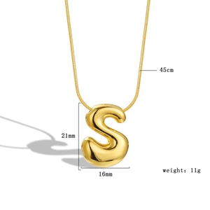 Detail view of gold puffy 26 letters S necklace showing 45cm snake chain and 21mm pendant dimensions