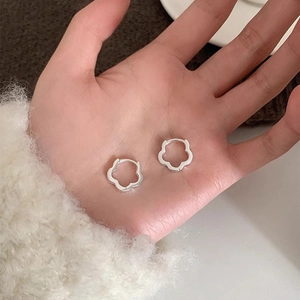 Hollow Flower Hoop Earrings 925 Sterling Silver Minimalist Sweet Style For Women Polished Shiny Jewelry Accessory