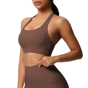 Ensemble soutien-gorge de sport marron foncé et legging taille haute pour le yoga