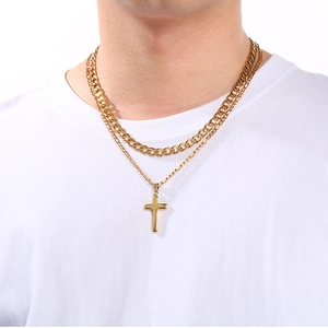 Collier Homme Double Couche avec Pendentif Croix en Acier Inoxydable Titane Chaîne Gourmette Bijoux Hip Hop Cadeau