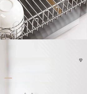 Detail of 304 stainless steel rack showing automatic drainage slope design