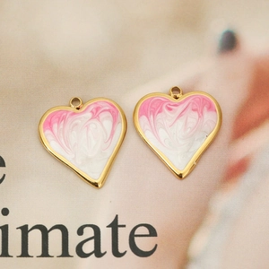 Pink and white marbled heart pendant with gold plating for women's necklaces