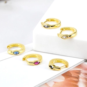 Créoles minimalistes en argent S925 plaqué or avec zircons multicolores de forme marquise