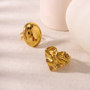 Polished 18K gold stainless steel heart and oval open rings with hammered texture for women