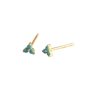 Minimalist S925 sterling silver four-leaf clover stud earrings with turquoise stones
