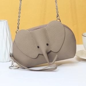 Creative grey elephant-shaped leather handbag with silver chain strap and wristlet