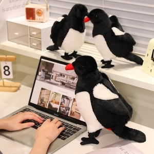 Realistic Magpie Plush Toy Soft Faux Fur Stuffed Bird Realistic Birdie Doll Home Decor Accents Comforting Toy For Kids Gift
