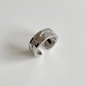 Minimalist 925 sterling silver irregular ripple ring with polished wavy edges