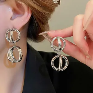 Orecchini a perno geometrici minimalisti tondi doppi in argento per le donne