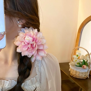 Elegant handmade fabric lotus hair claw clip in gradient pink for women side braided styles