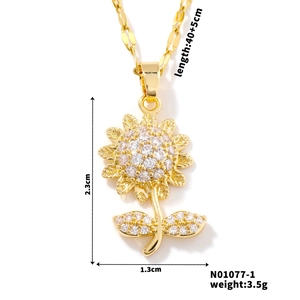 Detail showing dimensions of sunflower pendant with cubic zirconia and 40+5cm chain