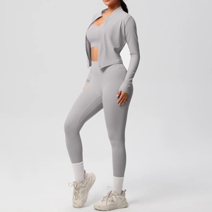 Completo yoga 3 pezzi grigio chiaro con giacca, reggiseno sportivo e leggings felpati