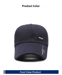 Vue détaillée de la casquette sport bleu marine avec emblème métallique SPORT argenté